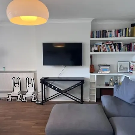 Big And Bright 2 X Double Bedroom Flat In Highgate Londra Esterno foto