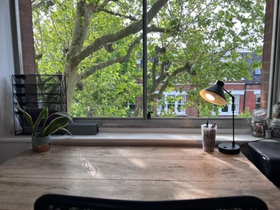 Big And Bright 2 X Double Bedroom Flat In Highgate * Londra
