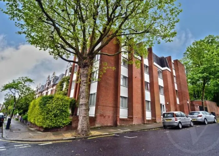 Big And Bright 2 X Double Bedroom Flat In Highgate